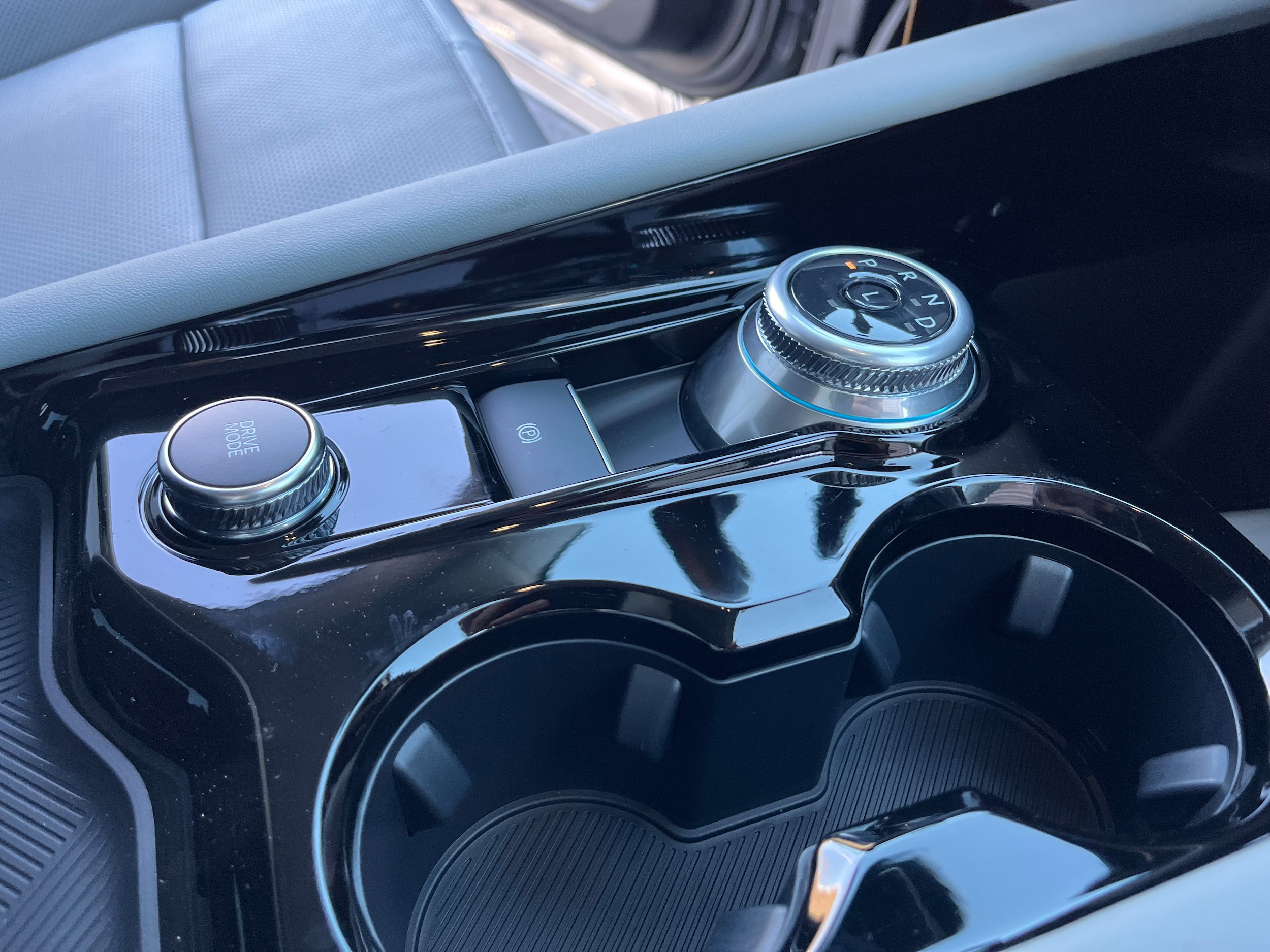 New 2026 Ford Explorer Platinum AWD/4WD image 14