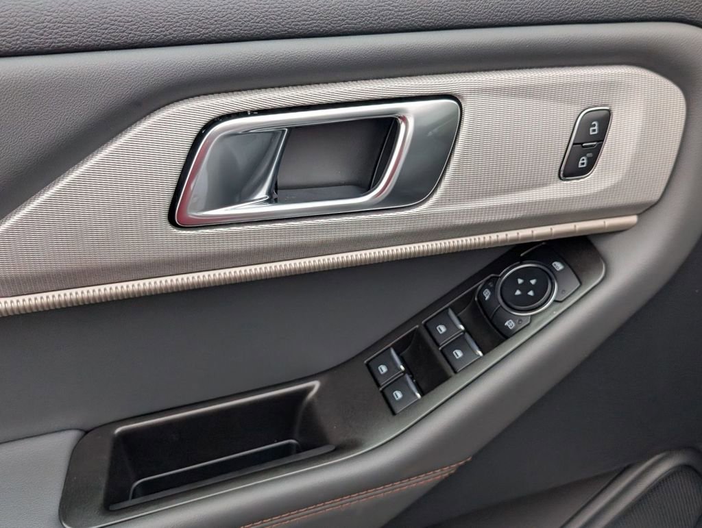 New 2026 Ford Explorer Active w/ Active Comfort Package image 26