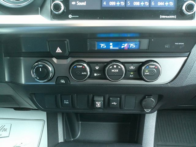 Used 2022 Toyota Tacoma SR5 AWD/4WD image 19