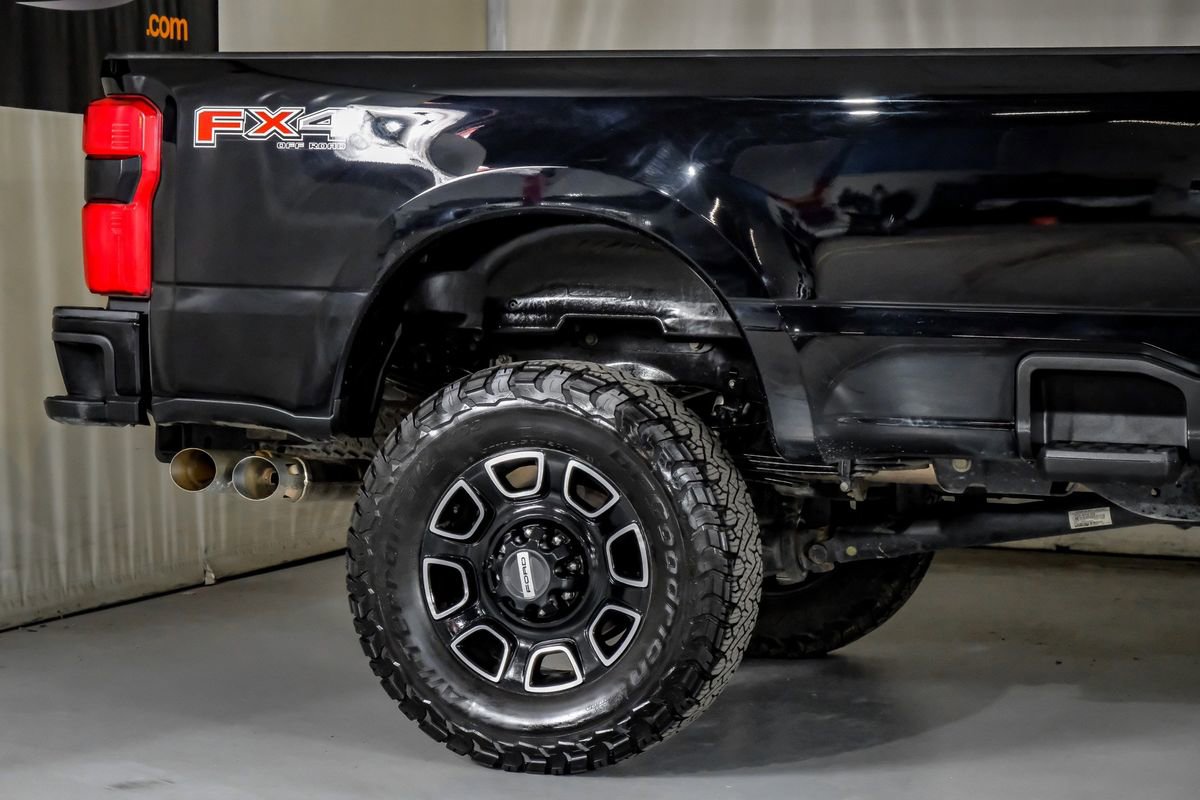 Used 2023 Ford F350 Platinum AWD/4WD image 6