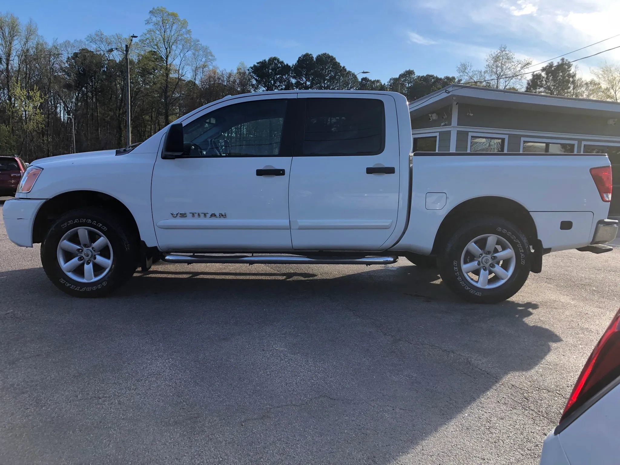 Used 2012 Nissan Titan SV w/ SV Premium Utility Pkg image 6