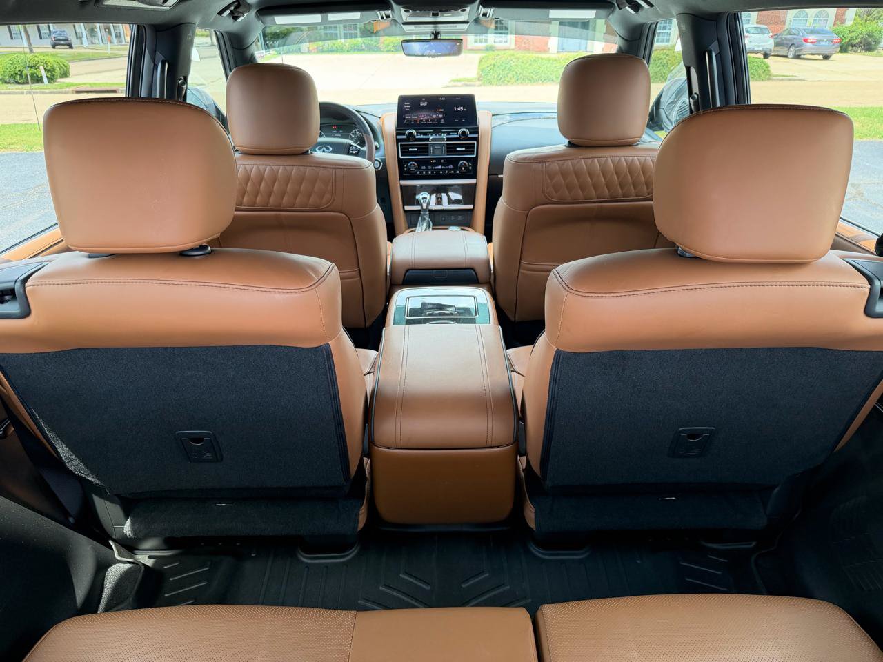 Used 2024 INFINITI QX80 Sensory w/ Cargo Package AWD/4WD image 11
