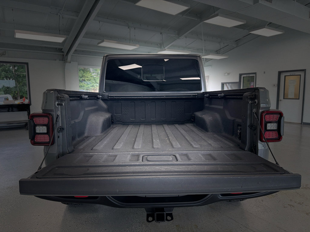 Used 2021 Jeep Gladiator Rubicon AWD/4WD image 27