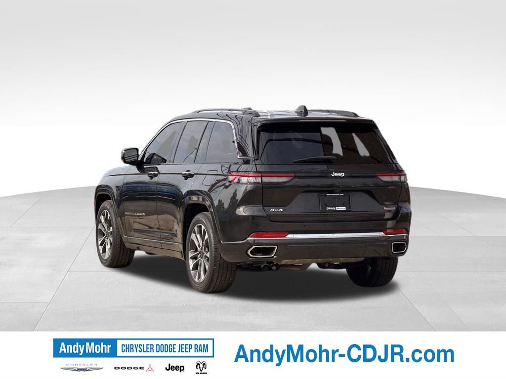 Used 2023 Jeep Grand Cherokee Overland AWD/4WD image 5