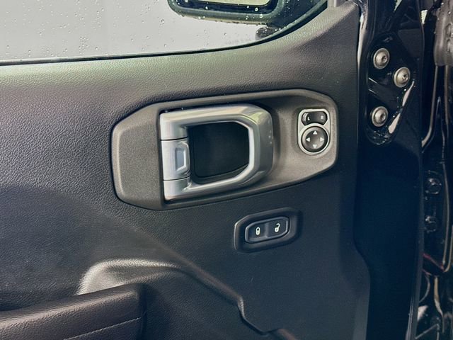 Used 2021 Jeep Wrangler Rubicon w/ Cold Weather Group image 17