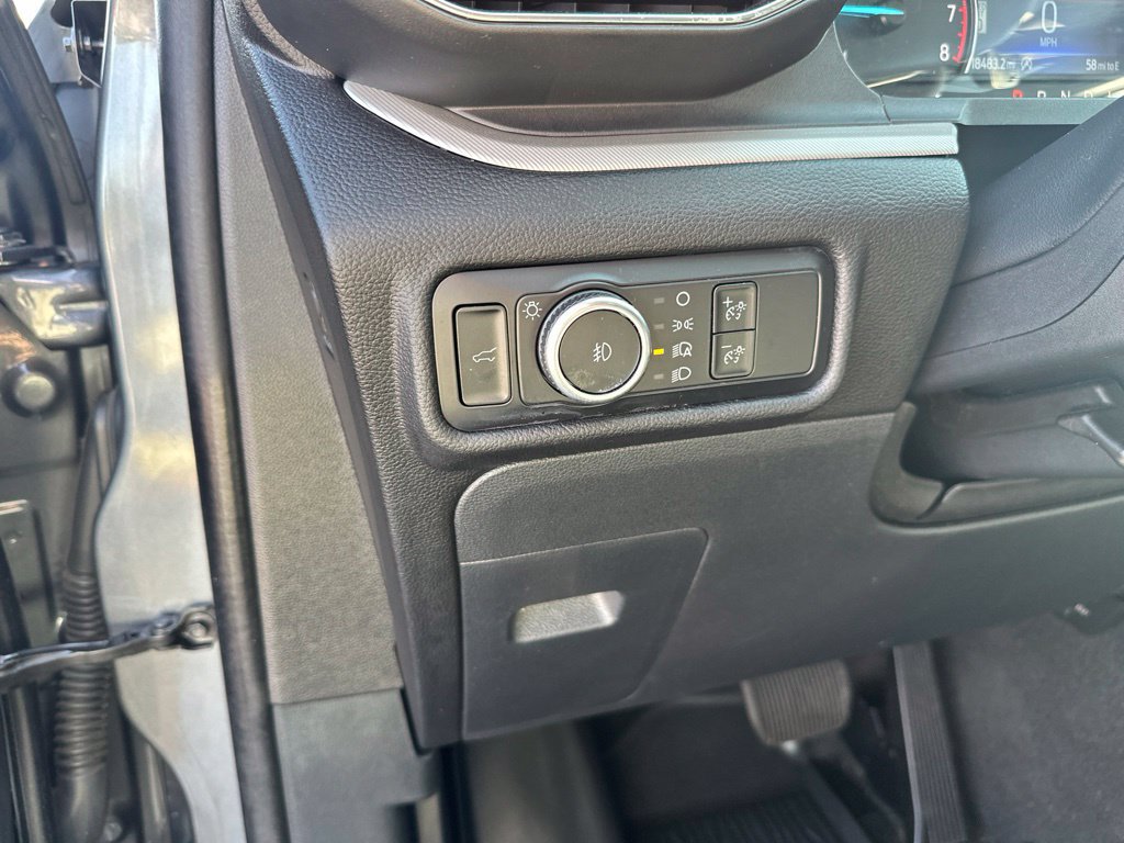 Used 2024 Ford Explorer XLT w/ Equipment Group 202A AWD/4WD image 18