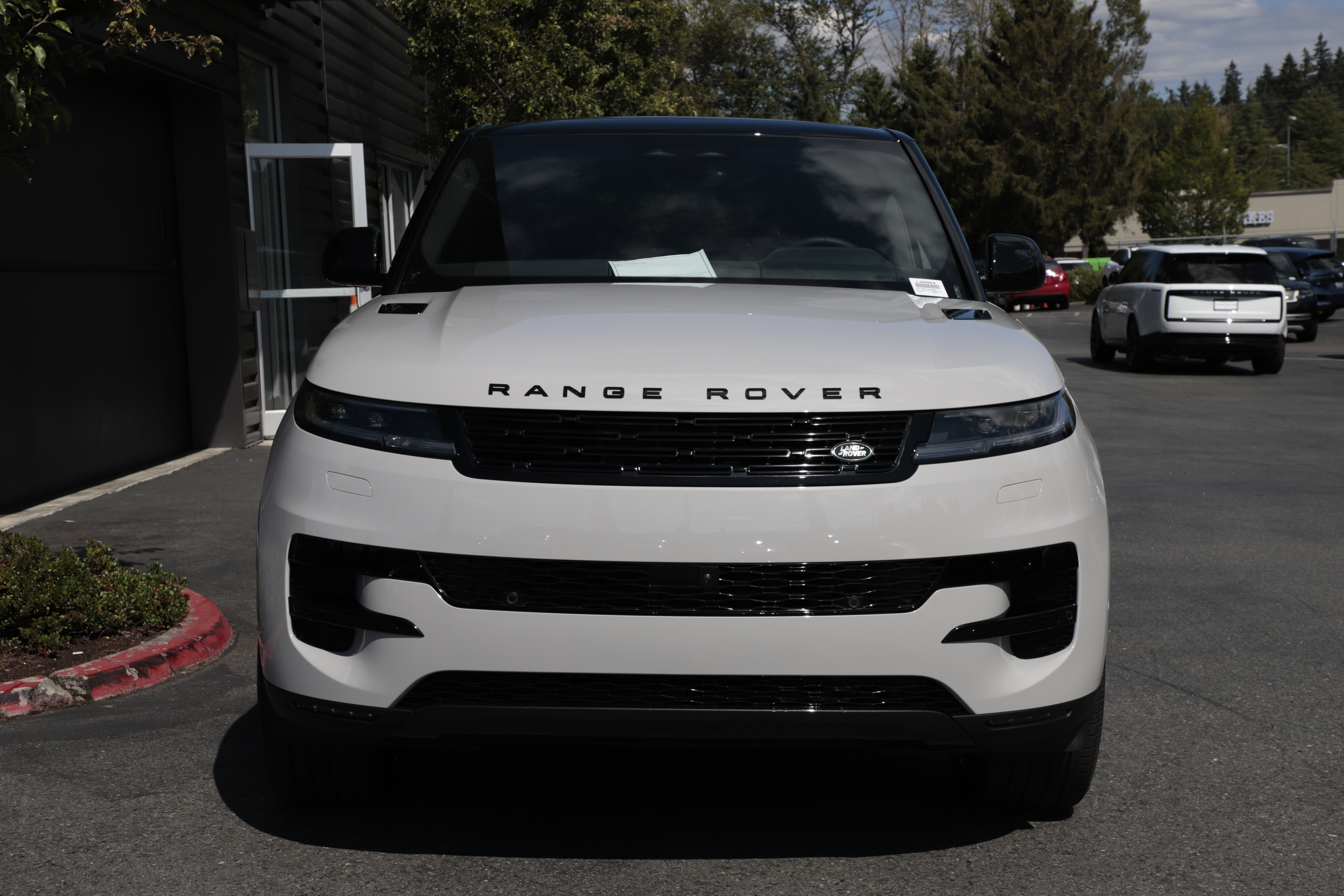 New 2026 Land Rover Range Rover Sport SE AWD/4WD image 4