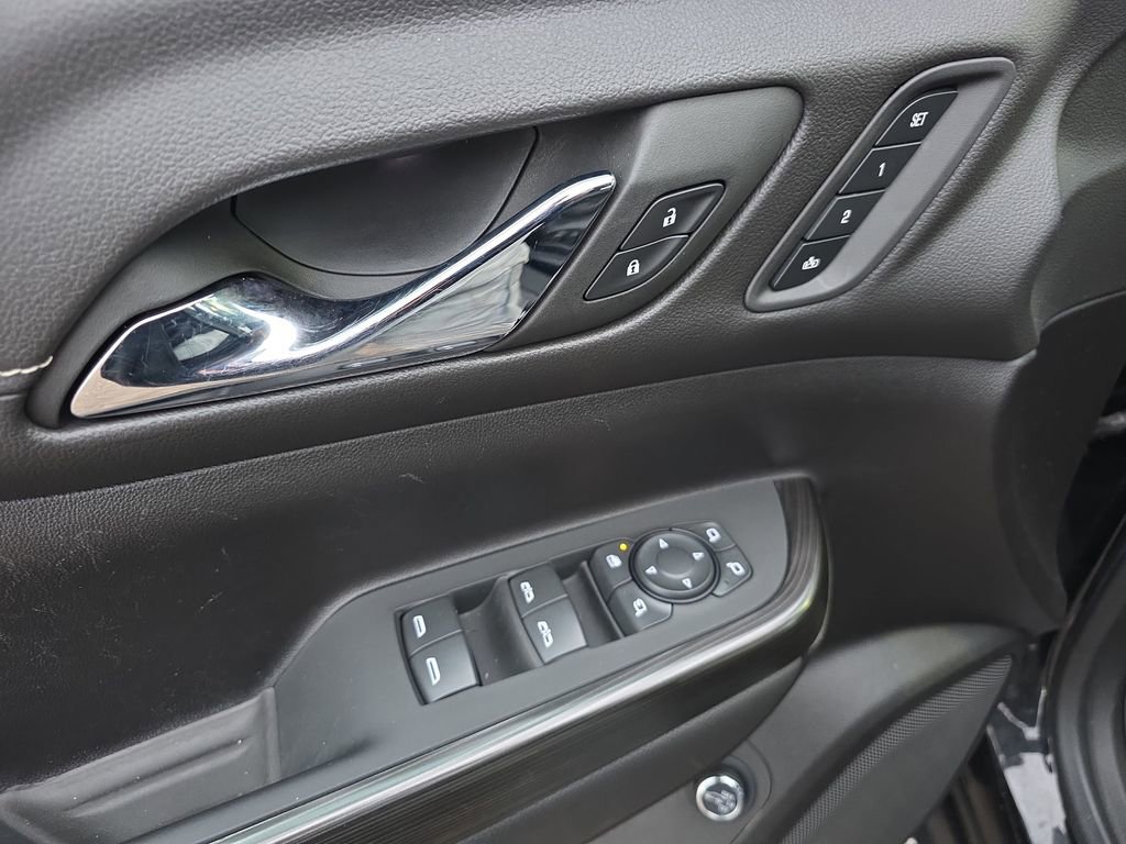 Certified 2023 GMC Acadia SLT w/ Preferred Package image 30