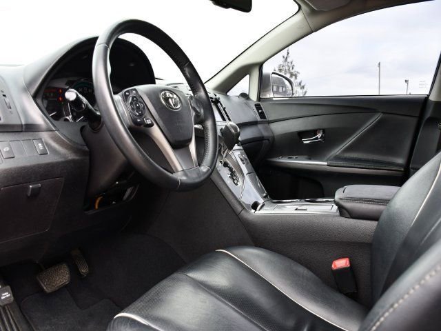 Used 2014 Toyota Venza XLE w/ XLE Premium Package image 13