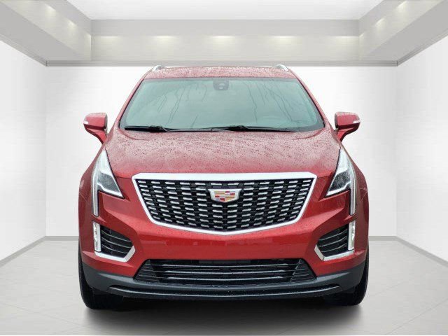 New 2026 Cadillac XT5 Luxury w/ LPO, ONYX Package image 2