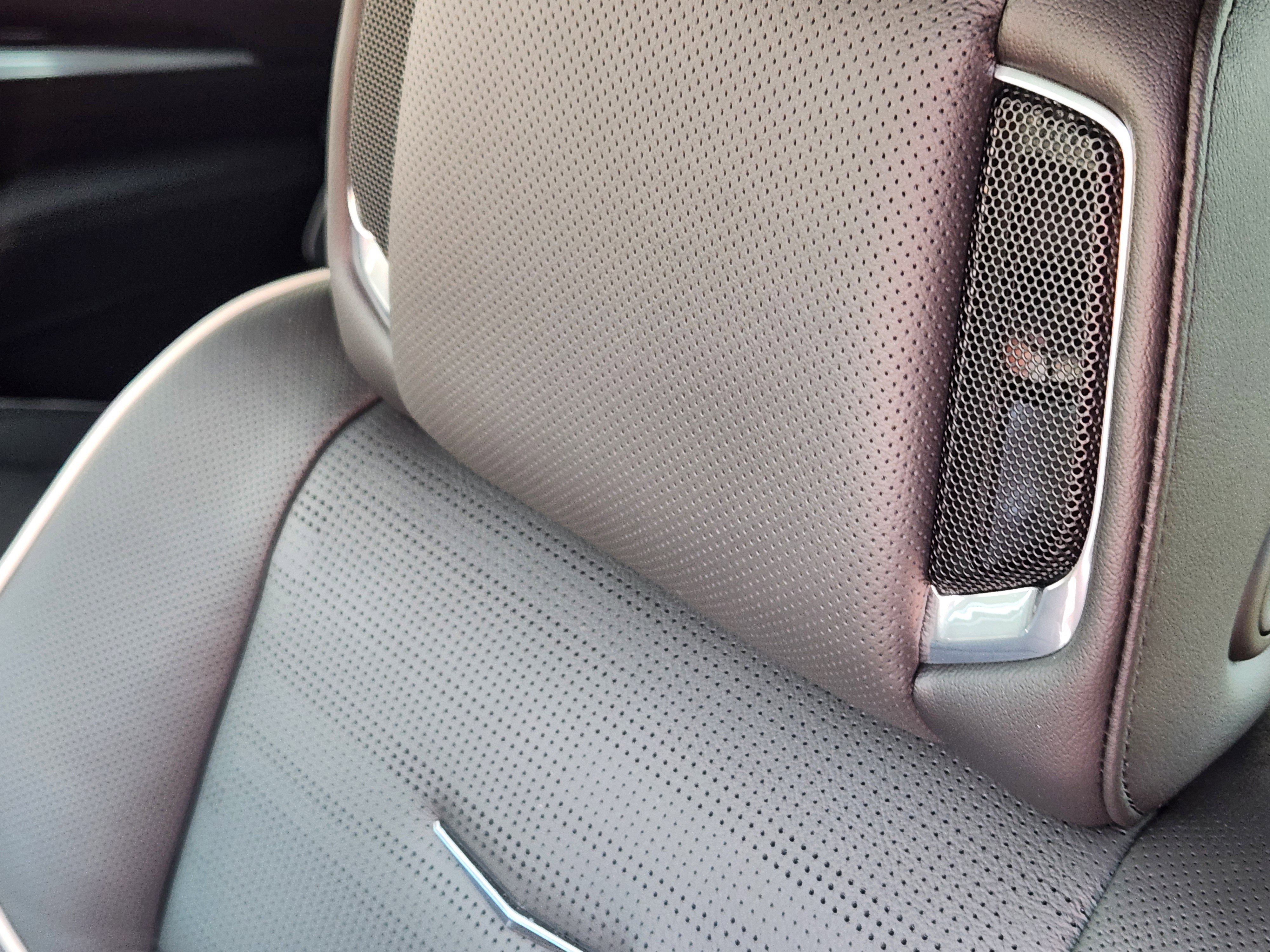 New 2026 Cadillac Escalade ESV Luxury w/ Touring Package image 11