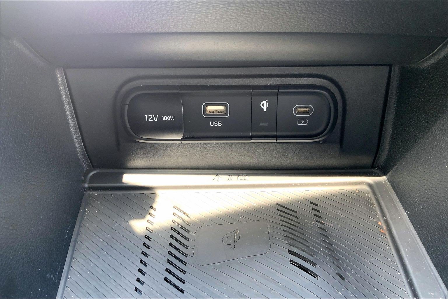 Used 2025 Kia Sportage EX FWD image 34