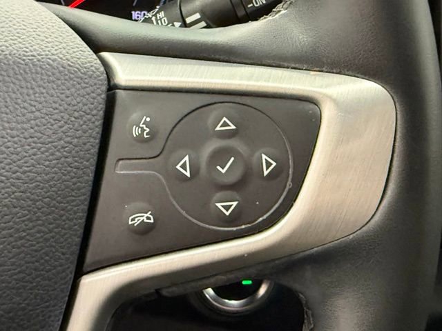 Used 2023 GMC Terrain SLT image 30