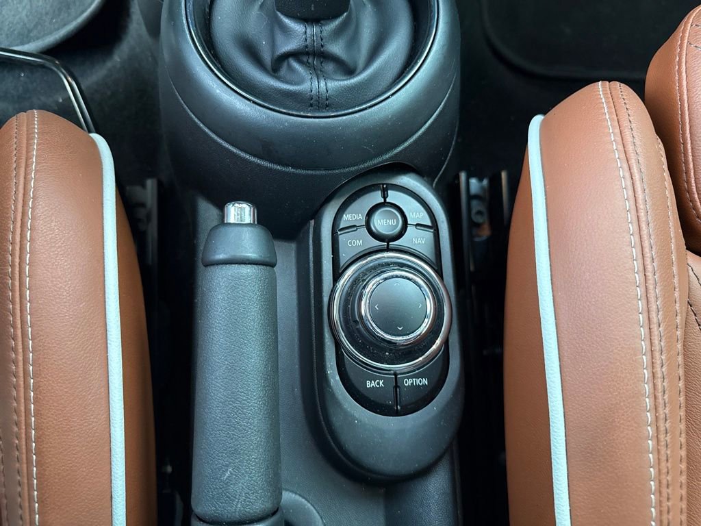 Used 2022 MINI Cooper S w/ Signature Upholstery Package image 33