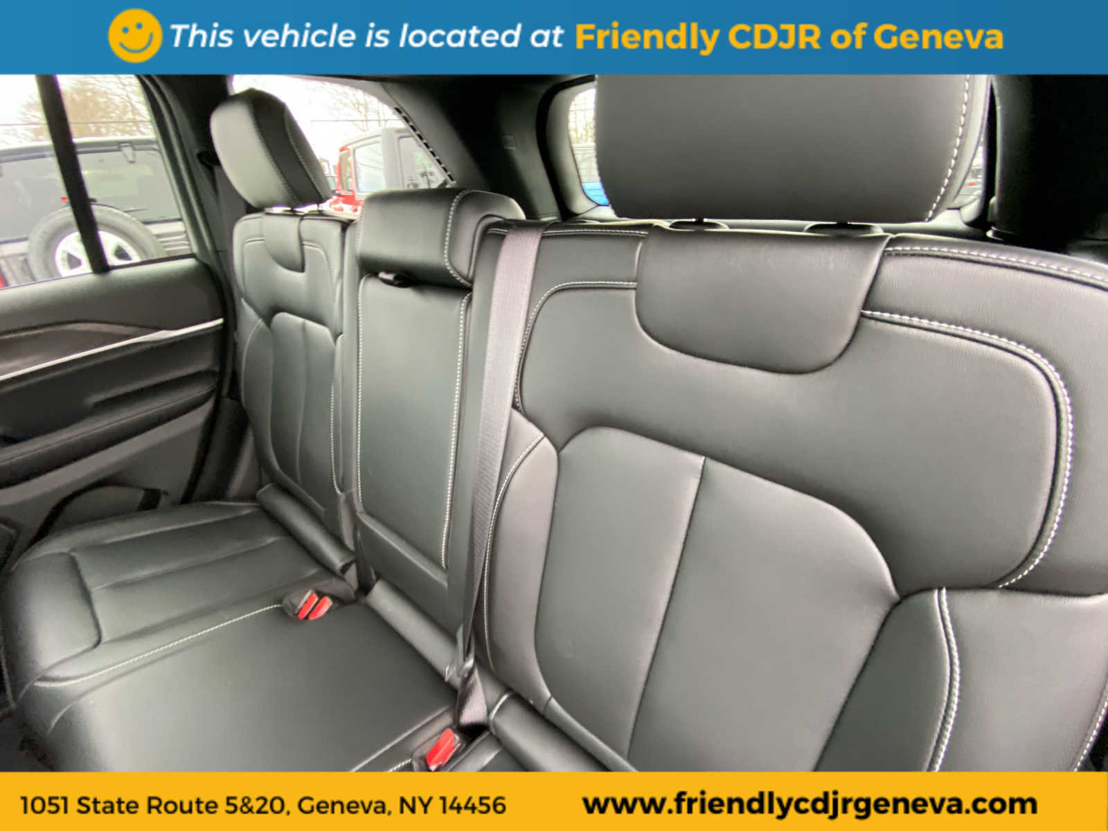 Used 2025 Jeep Grand Cherokee Limited w/ Trailer Tow Package image 10