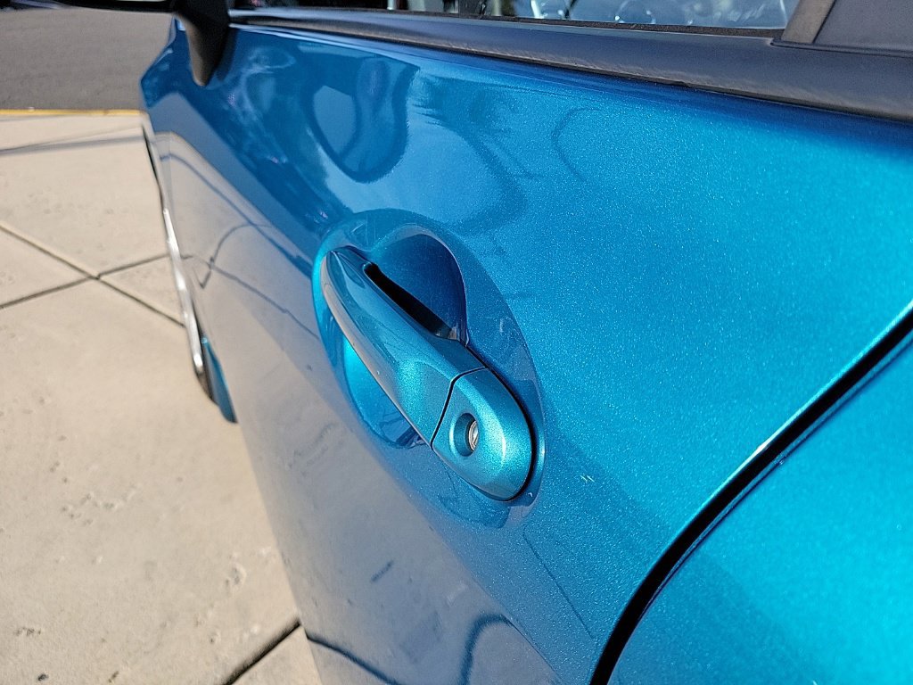 Used 2014 Nissan Versa Note SV FWD image 8