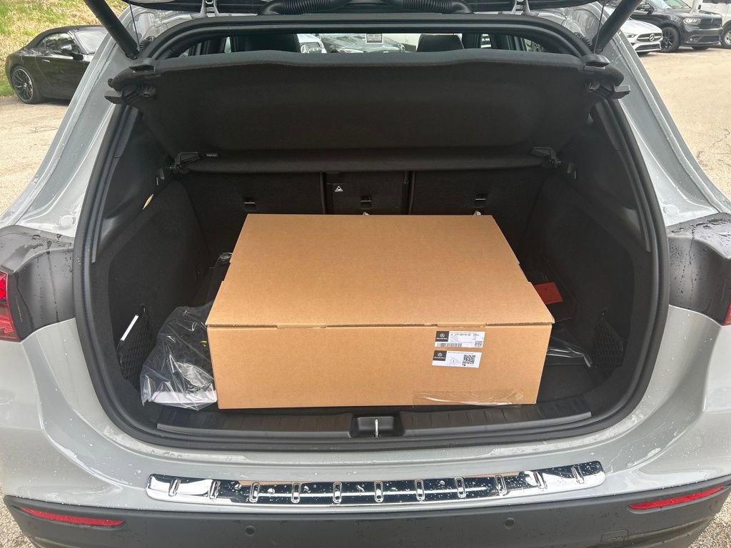 New 2026 Mercedes-Benz GLA 35 AMG 4MATIC image 4