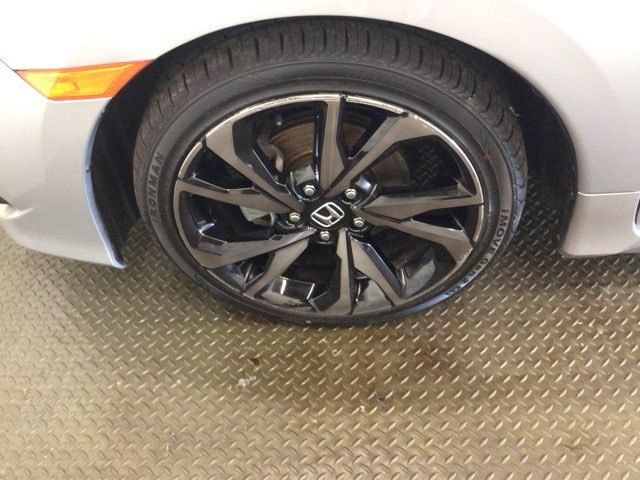 Used 2019 Honda Civic Sport image 14