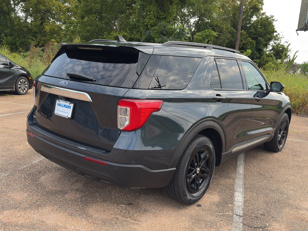Used 2023 Ford Explorer XLT RWD image 4