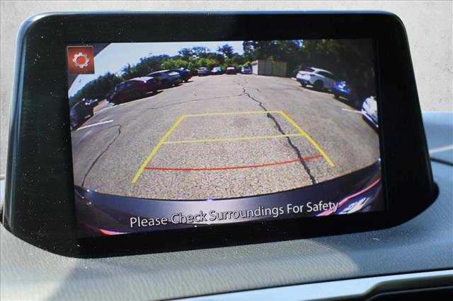 Used 2018 MAZDA MAZDA3 Touring FWD image 18