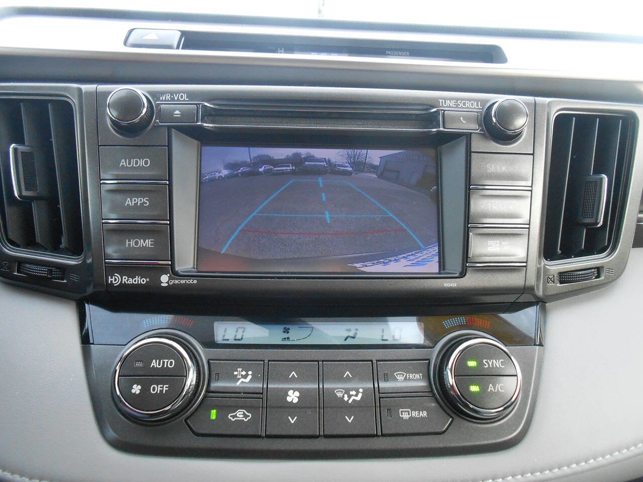 Used 2014 Toyota RAV4 XLE AWD/4WD image 16