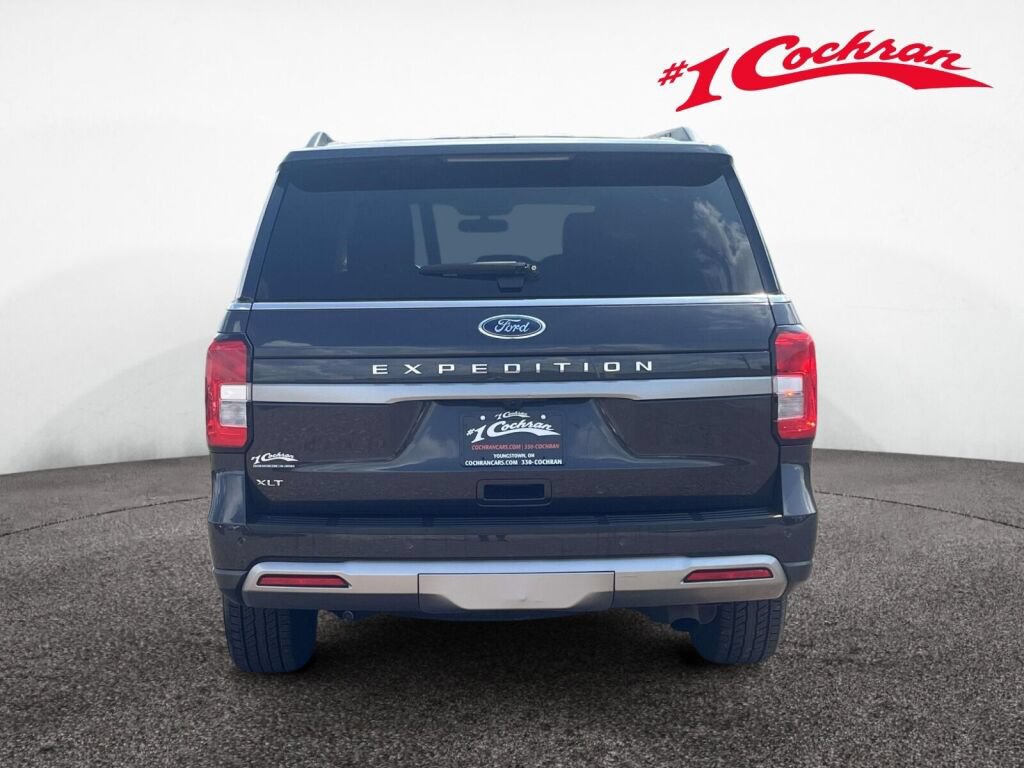 Used 2024 Ford Expedition XLT AWD/4WD image 8