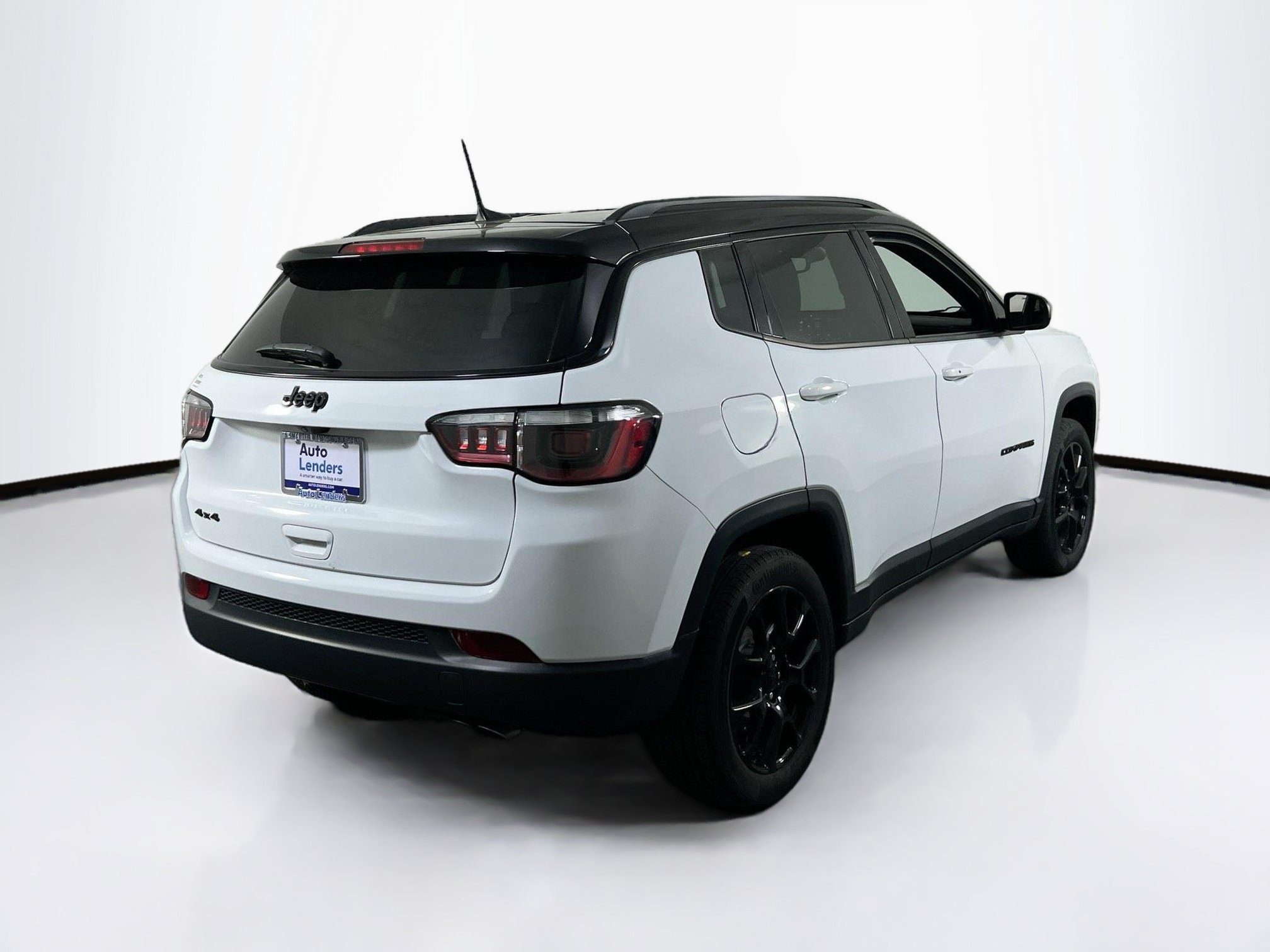 Used 2022 Jeep Compass Latitude AWD/4WD image 5