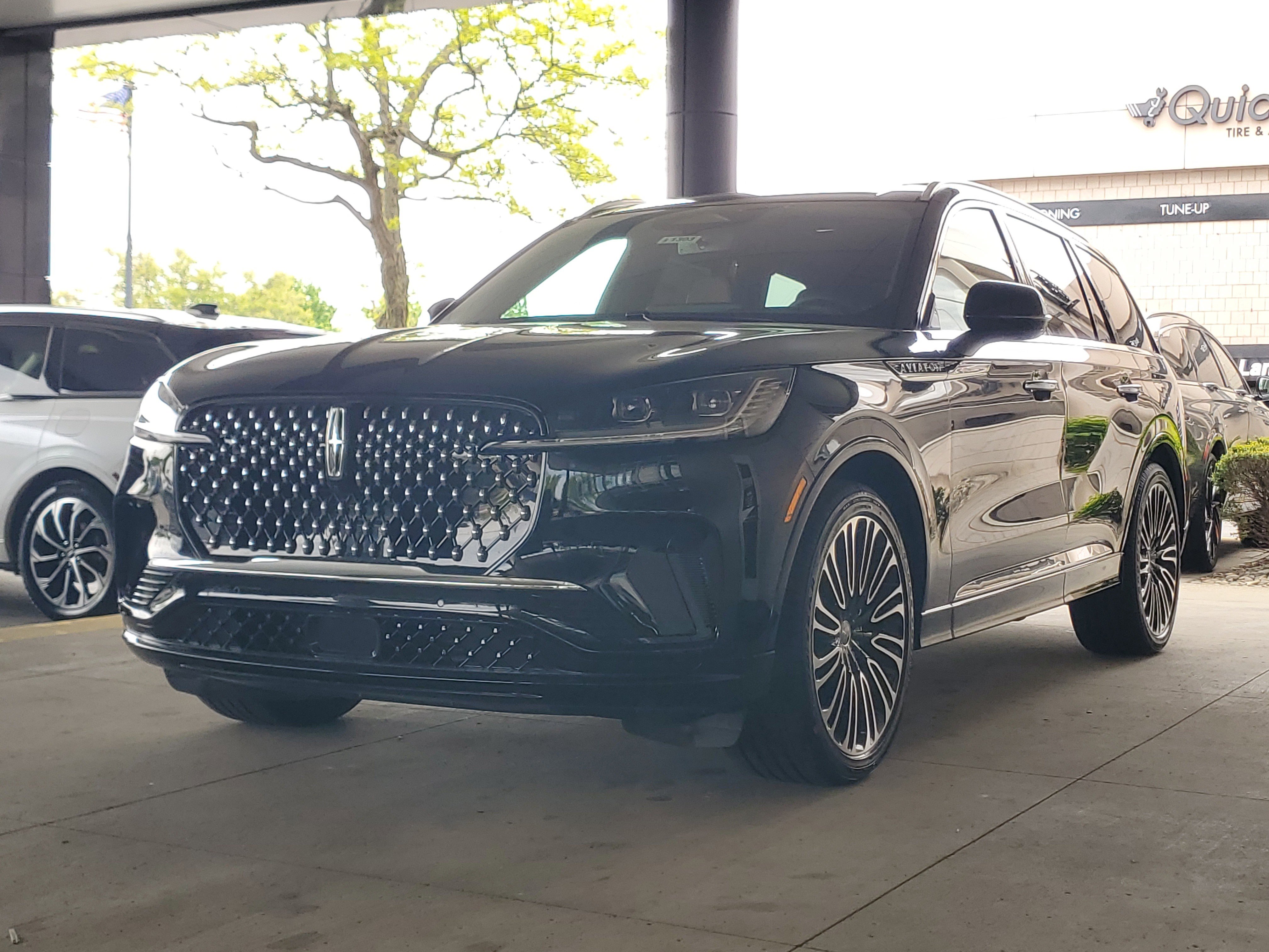 New 2026 Lincoln Aviator Black Label AWD/4WD video 2