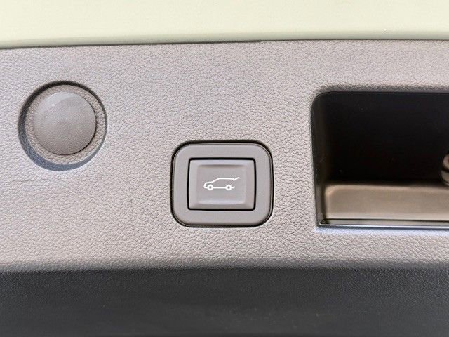 New 2026 Chevrolet Equinox LT w/ Convenience Package II image 38