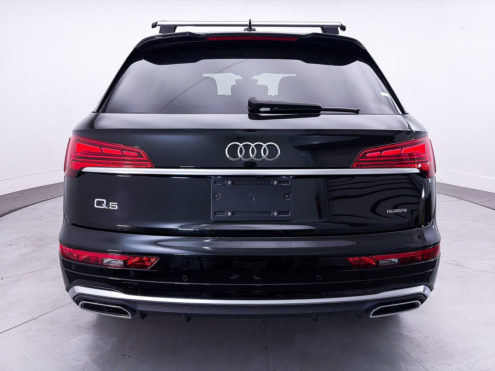 Used 2023 Audi Q5 2.0T Premium w/ Convenience Package AWD/4WD image 13