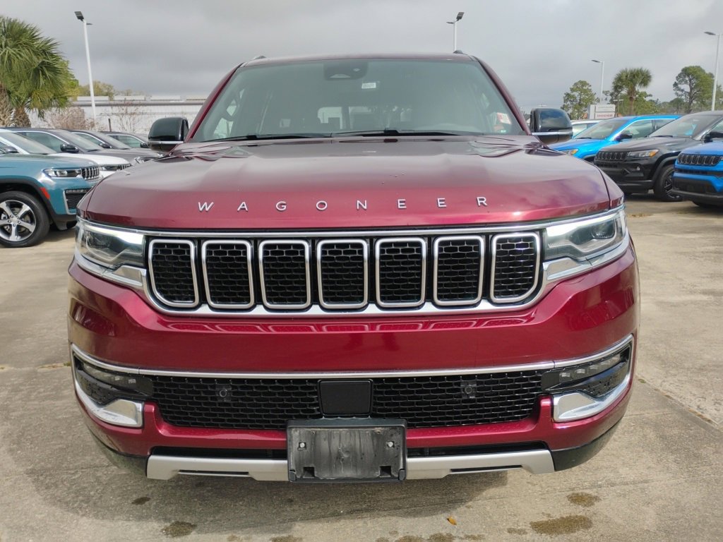 Certified 2024 Jeep Wagoneer Series II w/ Flexible Seating Group image 2