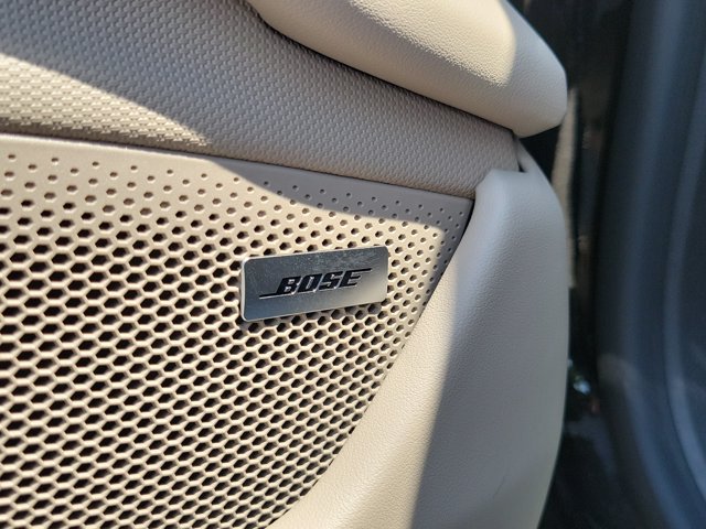 New 2026 Porsche Taycan RWD image 27