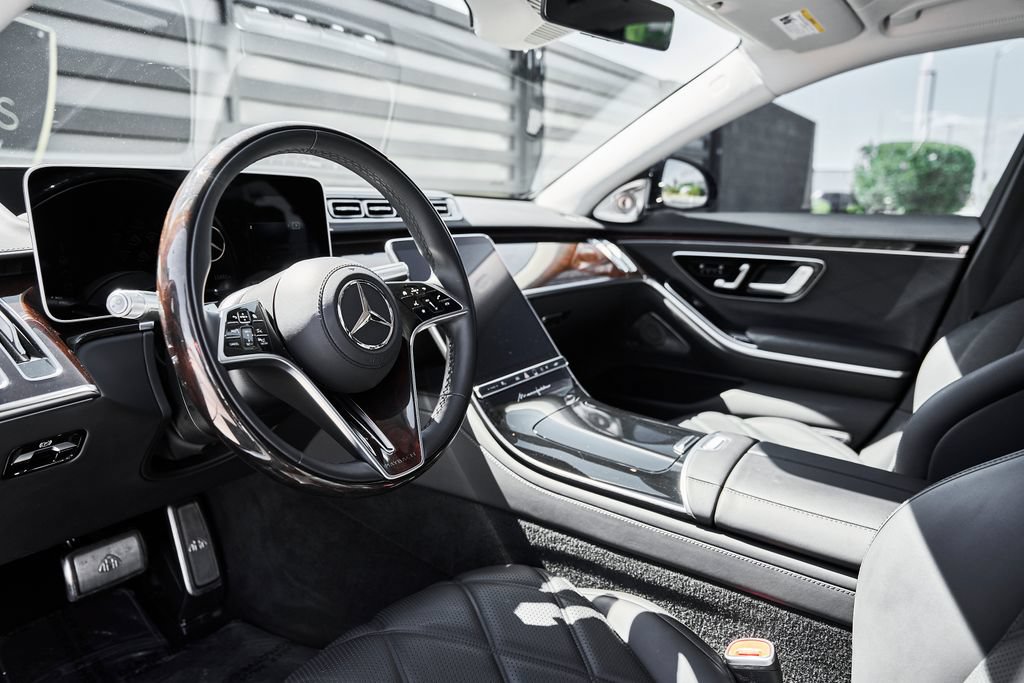 Used 2023 Mercedes-Benz Maybach S 680 4MATIC image 2