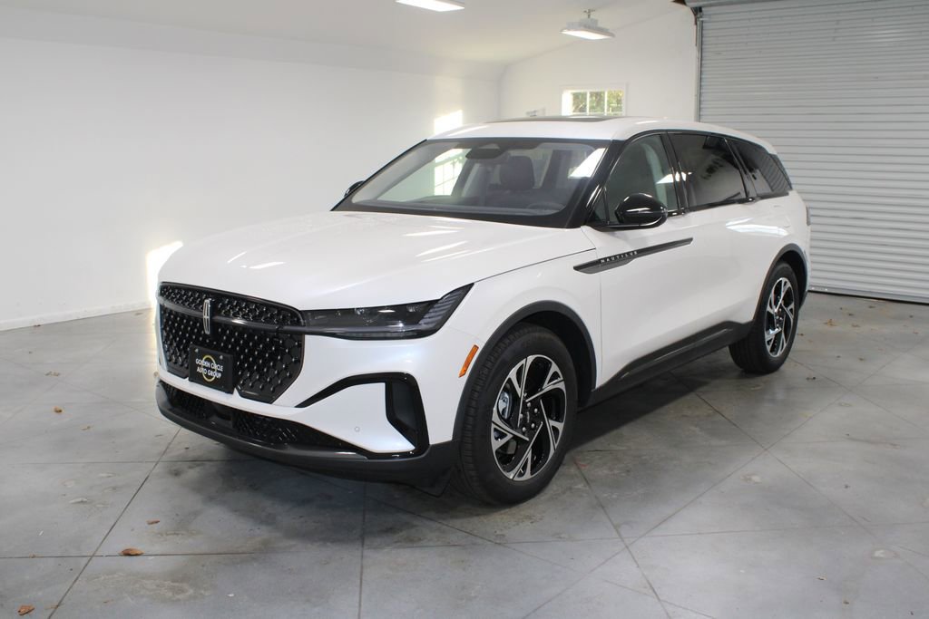 New 2026 Lincoln Nautilus Premier w/ Equipment Group 102A image 3