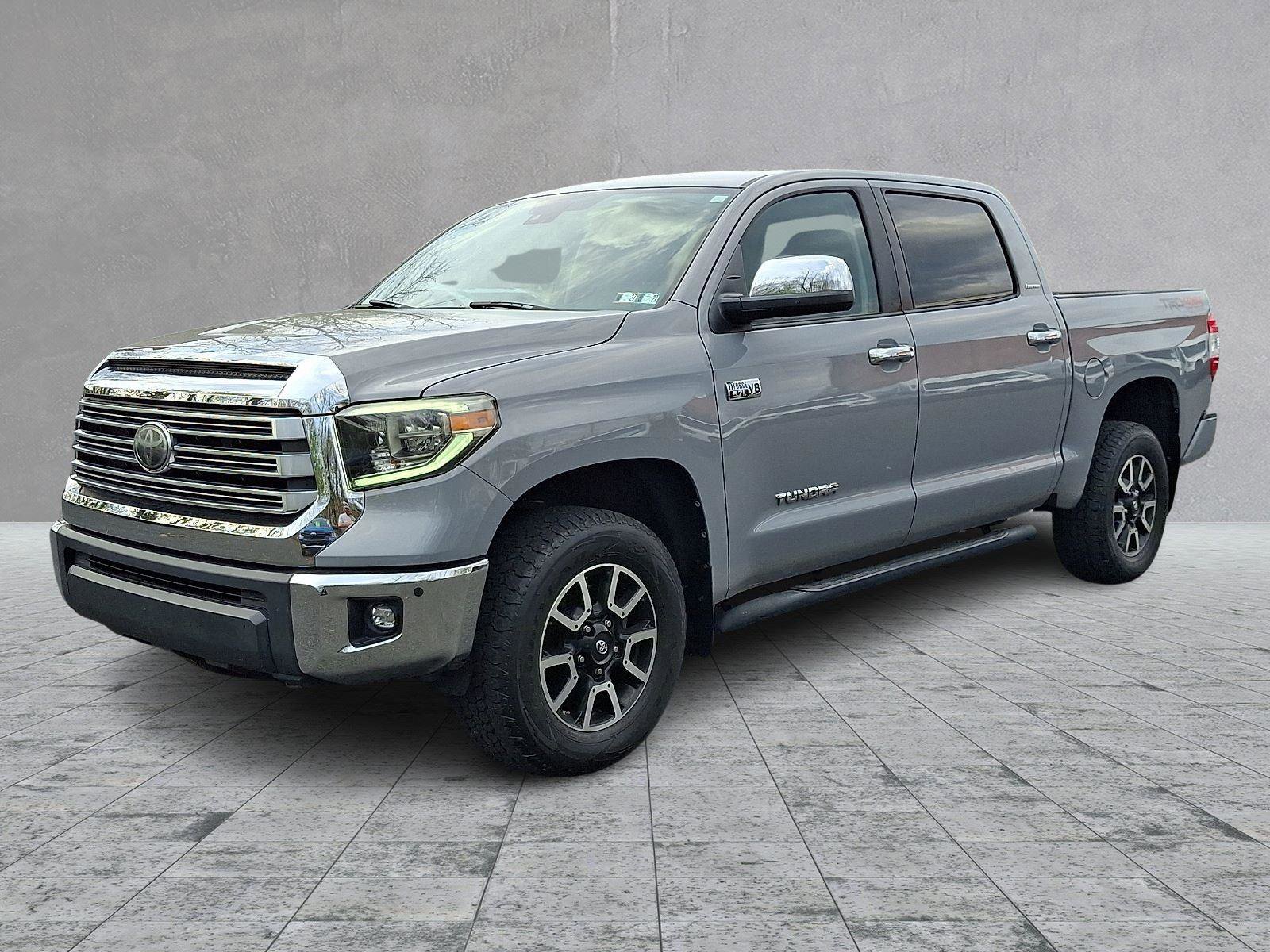 Used 2018 Toyota Tundra Limited w/ Limited Premium Package AWD/4WD image 3