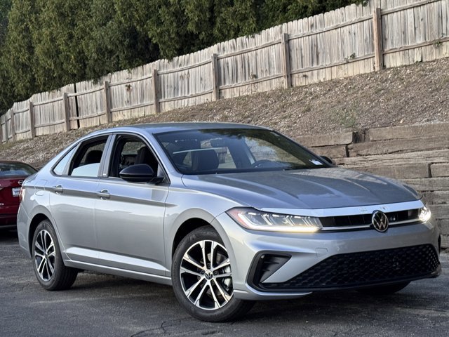 New 2025 Volkswagen Jetta Sport image 28