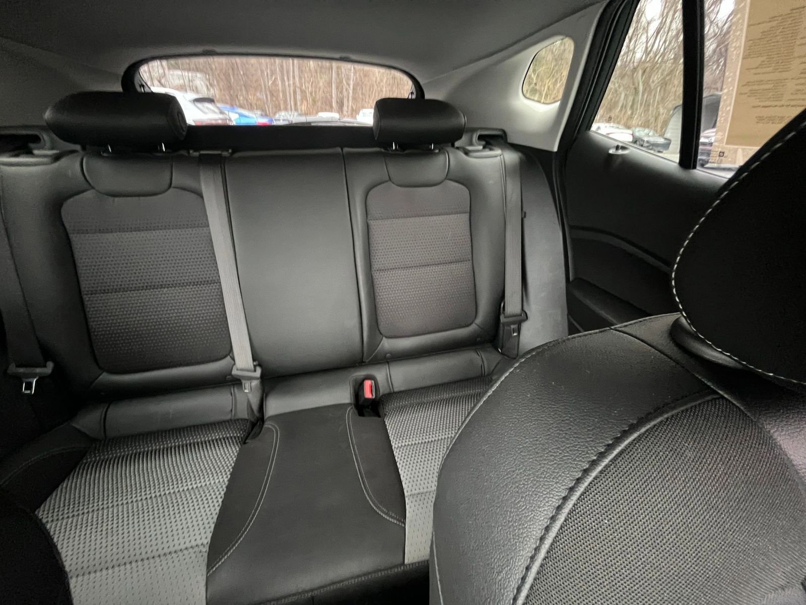 Used 2025 Chevrolet Trax LT w/ LT Convenience Package image 31