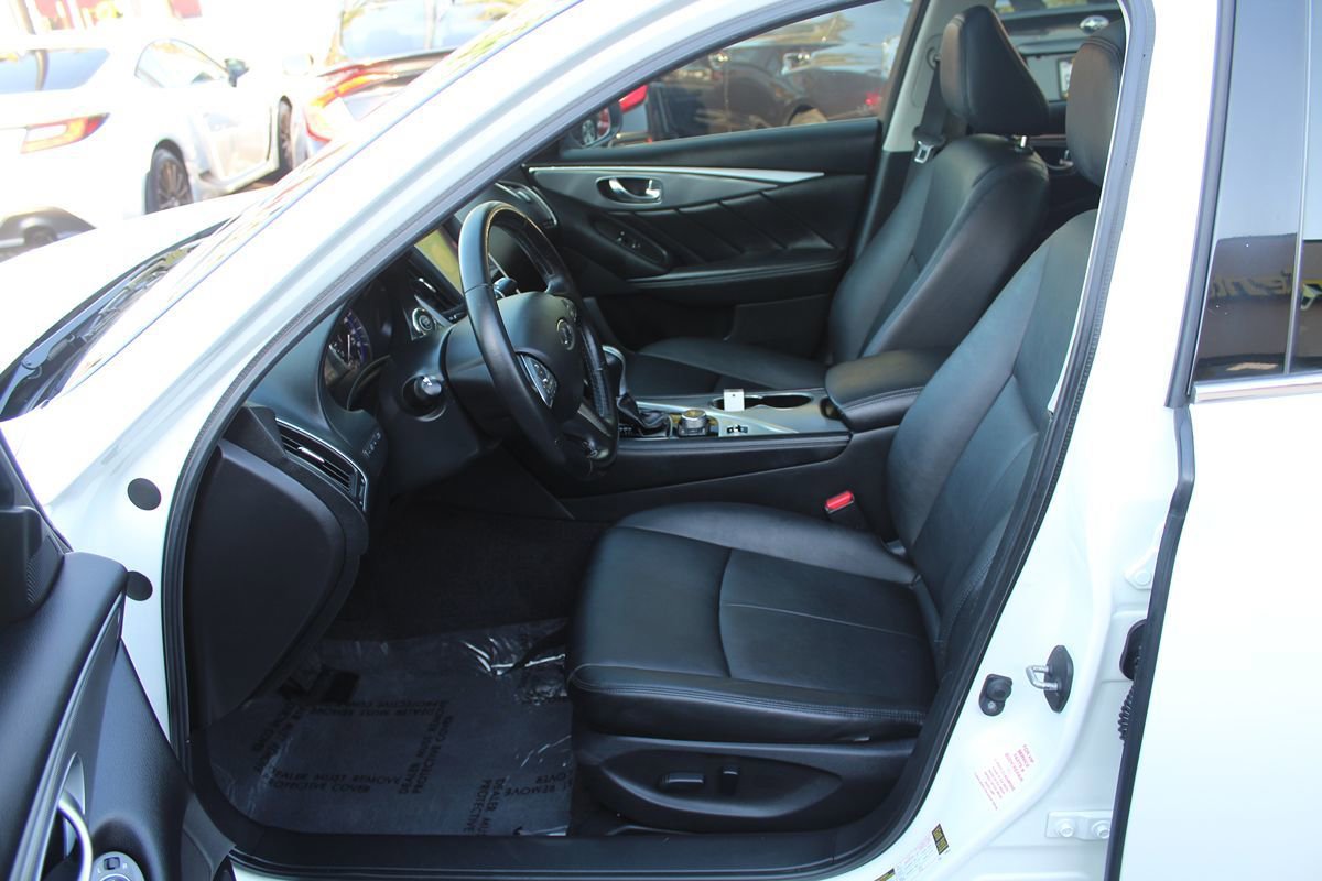 Used 2015 INFINITI Q50 w/ Moonroof Package RWD image 19