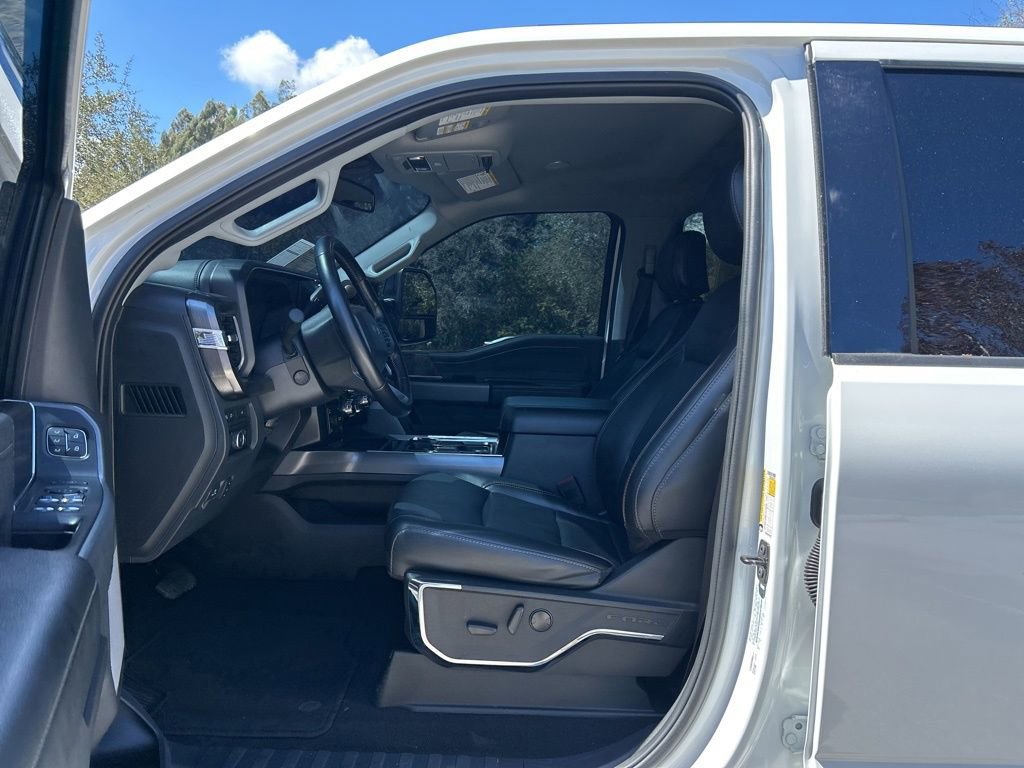 Used 2024 Ford F350 Lariat w/ Lariat Ultimate Package image 15