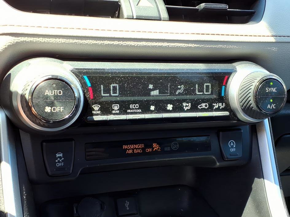 Certified 2022 Toyota RAV4 XLE AWD/4WD image 20