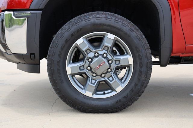 New 2025 GMC Sierra 2500 SLT image 9