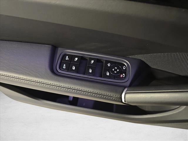 Used 2021 Porsche Cayenne GTS image 28