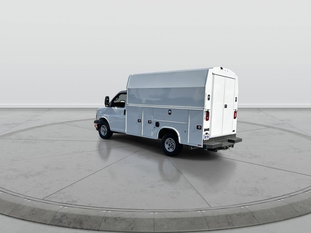 New 2025 GMC Savana 3500 w/ Power Convenience Package RWD image 6