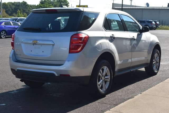 Used 2017 Chevrolet Equinox LS FWD image 8