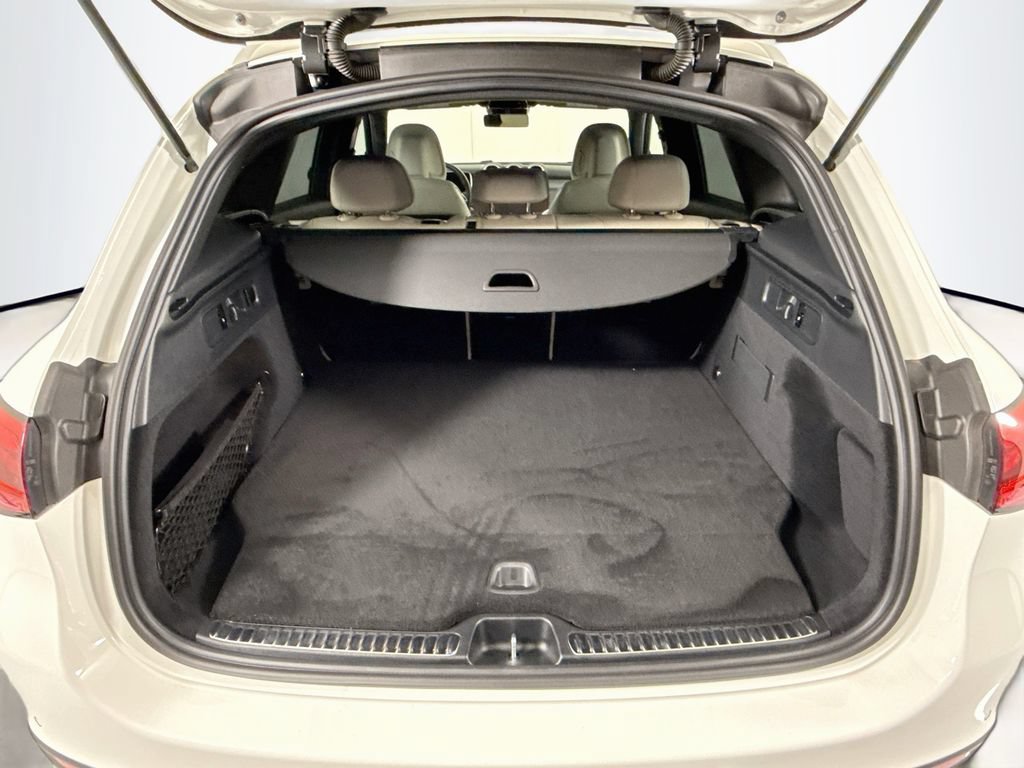 Certified 2025 Mercedes-Benz GLC 350e 4MATIC image 28