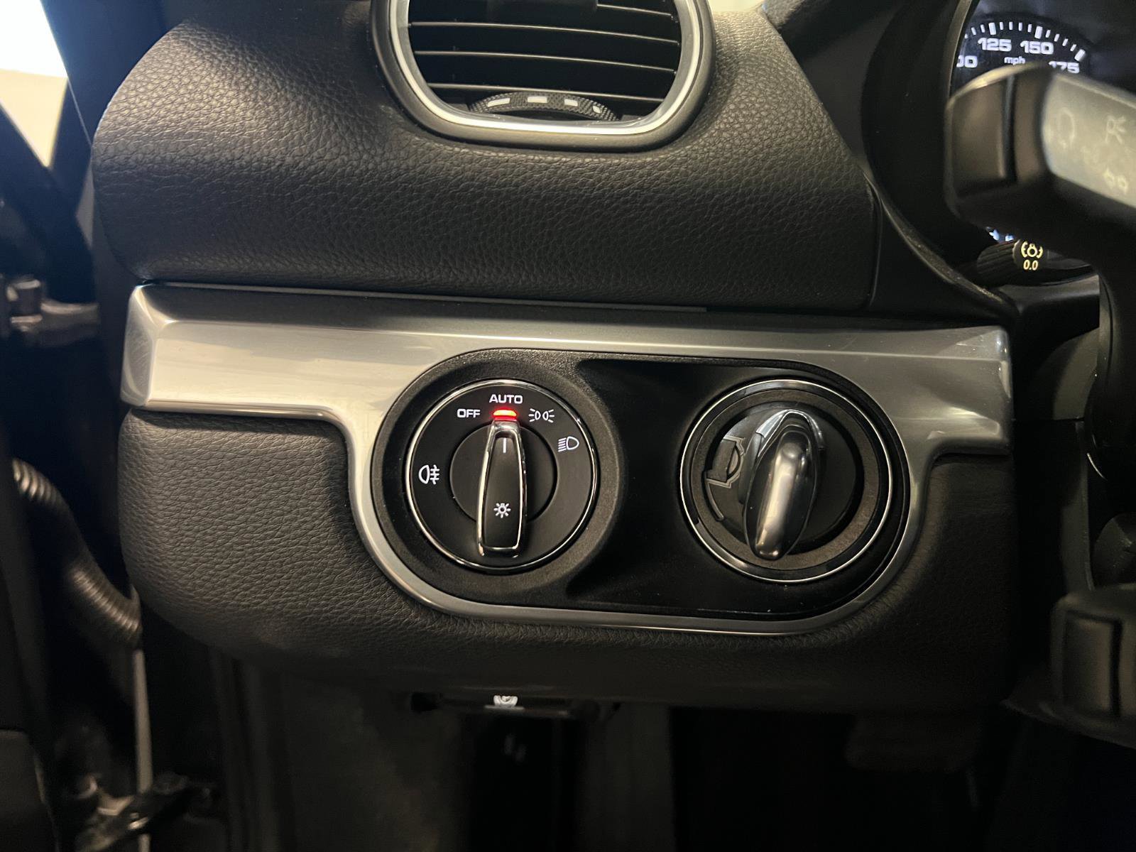 Used 2018 Porsche 718 Cayman image 13