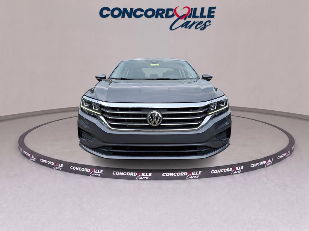 Used 2021 Volkswagen Passat 2.0T SE FWD image 2