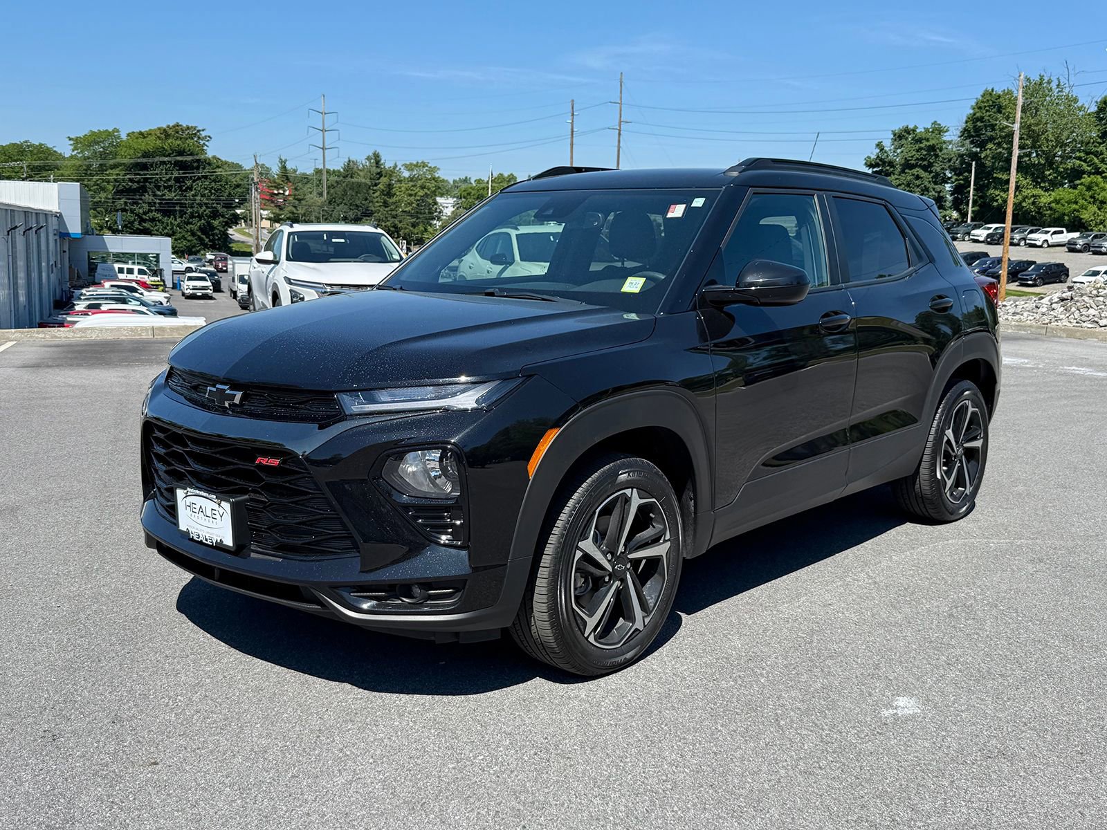 Used 2023 Chevrolet TrailBlazer RS w/ Convenience Package AWD/4WD image 3