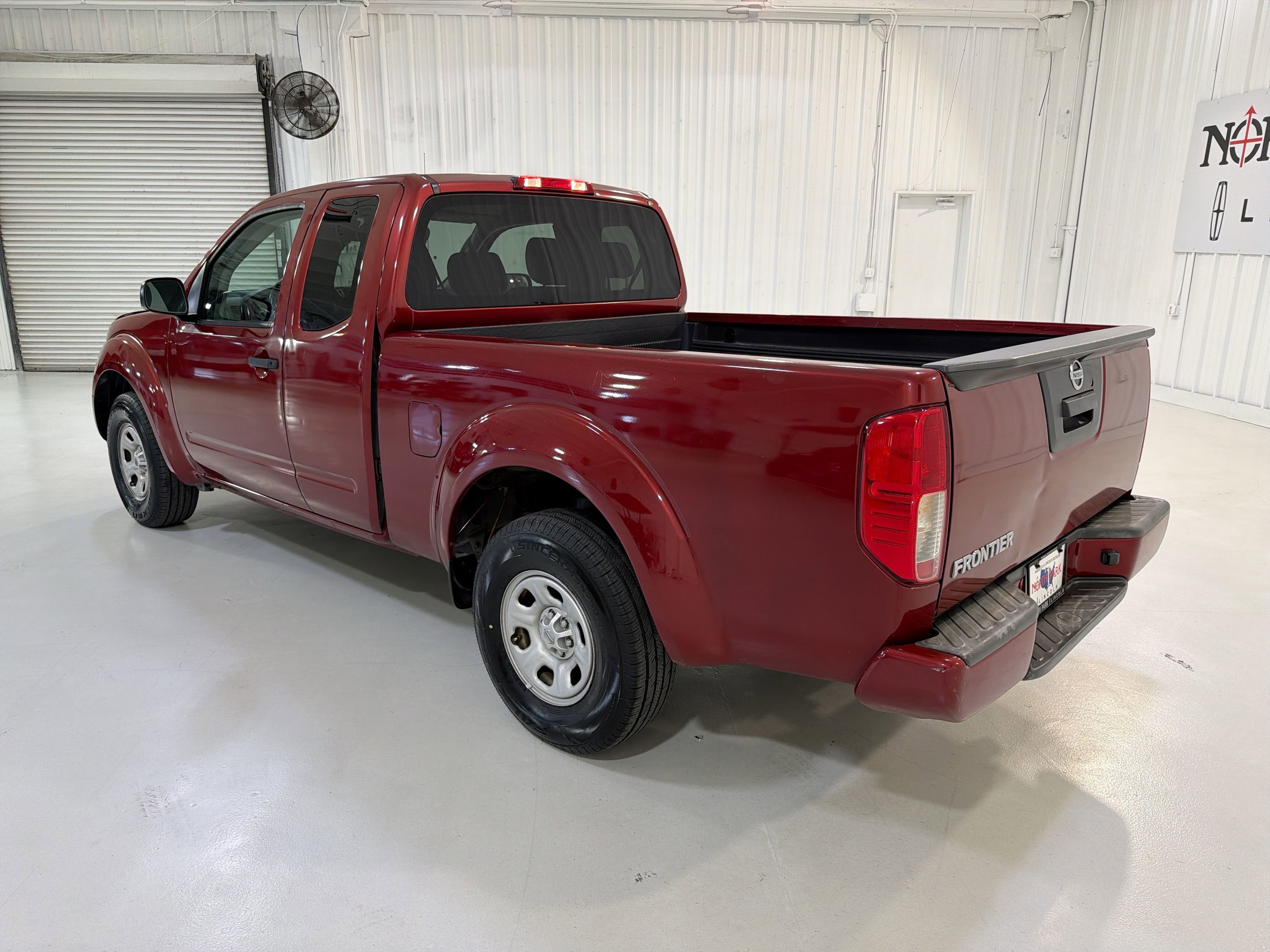 Used 2017 Nissan Frontier S RWD image 23