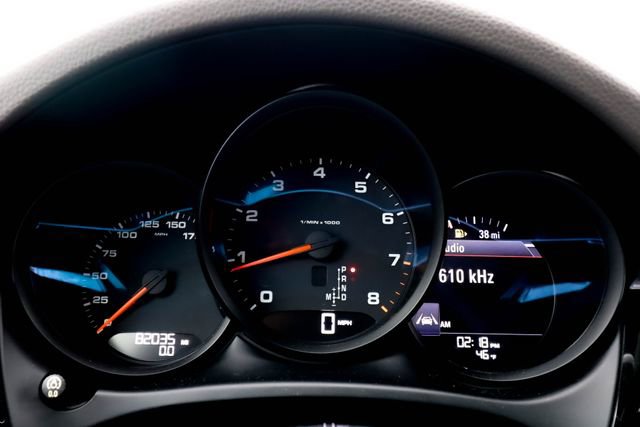 Used 2018 Porsche Macan Base image 6